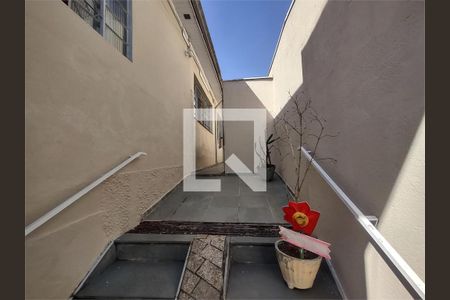 Casa à venda com 3 quartos, 200m² em Vila Celeste, São Paulo