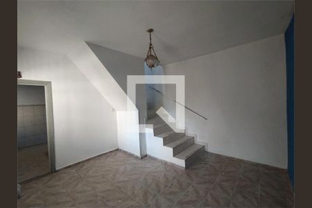 Casa à venda com 3 quartos, 200m² em Vila Celeste, São Paulo