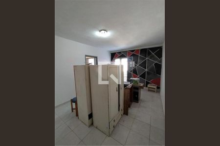 Casa à venda com 3 quartos, 200m² em Vila Celeste, São Paulo