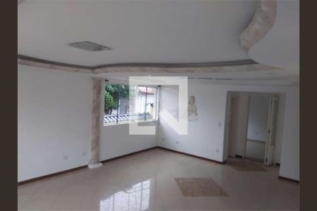 Casa à venda com 5 quartos, 158m² em Vila Rosalia, Guarulhos