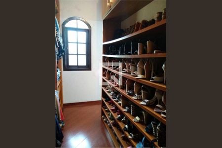 Casa à venda com 3 quartos, 380m² em City Bussocaba, Osasco