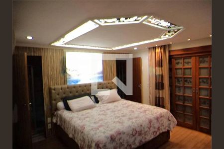 Casa à venda com 3 quartos, 246m² em Parque Edu Chaves, São Paulo