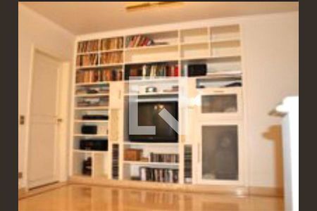 Casa à venda com 4 quartos, 418m² em Jardim Leonor, São Paulo