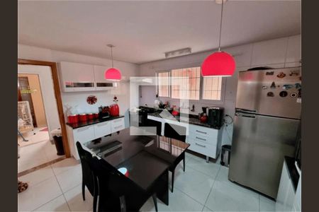 Casa à venda com 5 quartos, 170m² em Vila Moraes, São Paulo