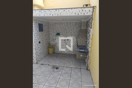 Casa à venda com 3 quartos, 154m² em Vila Liviero, São Paulo