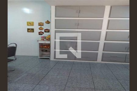 Casa à venda com 2 quartos, 210m² em Vila Metalúrgica, Santo André