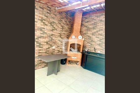 Casa à venda com 3 quartos, 130m² em Utinga, Santo André