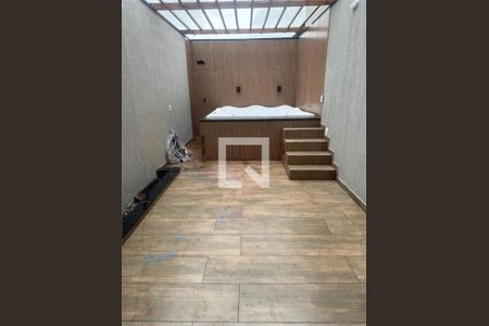 Casa à venda com 3 quartos, 150m² em Vila Matilde, São Paulo