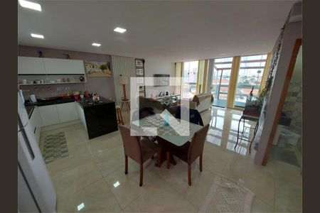 Casa à venda com 6 quartos, 180m² em Água Rasa, São Paulo