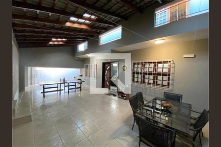 Casa à venda com 3 quartos, 285m² em Vila Metalúrgica, Santo André