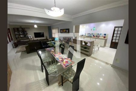 Casa à venda com 3 quartos, 285m² em Vila Metalúrgica, Santo André