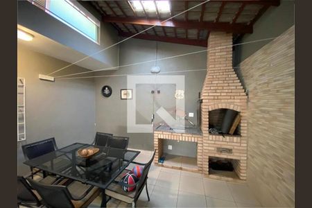 Casa à venda com 3 quartos, 285m² em Vila Metalúrgica, Santo André