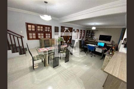 Casa à venda com 3 quartos, 285m² em Vila Metalúrgica, Santo André