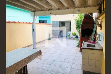 Casa à venda com 3 quartos, 216m² em Vila Sao Pedro, Santo André