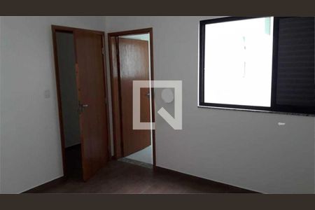 Casa à venda com 3 quartos, 200m² em Parque das Nações, Santo André