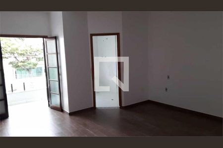 Casa à venda com 3 quartos, 200m² em Parque das Nações, Santo André