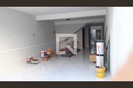 Casa à venda com 3 quartos, 200m² em Parque das Nações, Santo André