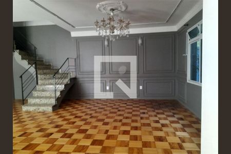Casa à venda com 4 quartos, 230m² em Vila Alpina, Santo André