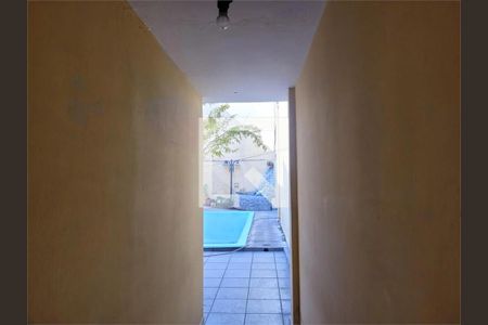 Casa à venda com 3 quartos, 220m² em Utinga, Santo André