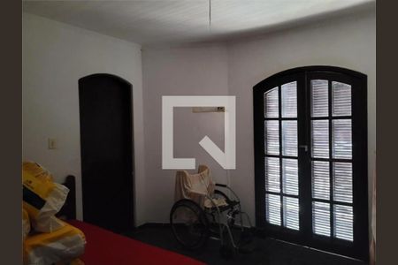 Casa à venda com 3 quartos, 220m² em Utinga, Santo André