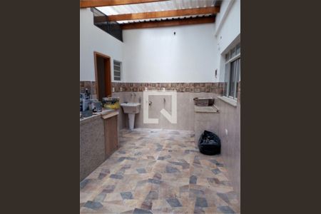 Casa à venda com 3 quartos, 210m² em Santa Terezinha, Santo André