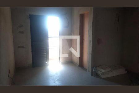 Casa à venda com 3 quartos, 205m² em Utinga, Santo André