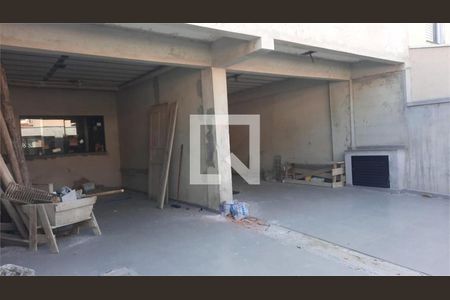 Casa à venda com 3 quartos, 205m² em Utinga, Santo André