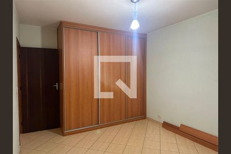 Casa à venda com 3 quartos, 155m² em Vila Camilópolis, Santo André