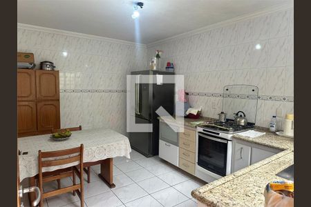 Casa à venda com 3 quartos, 155m² em Vila Camilópolis, Santo André