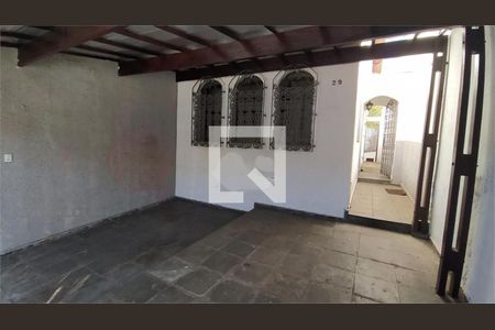 Casa à venda com 3 quartos, 134m² em Santa Maria, Santo André