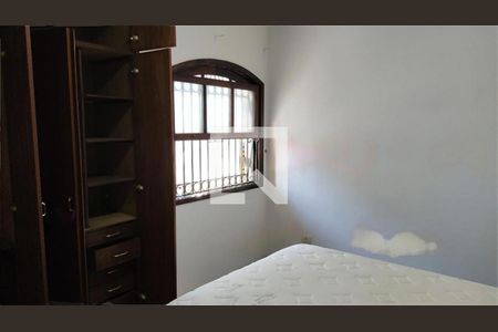 Casa à venda com 3 quartos, 134m² em Santa Maria, Santo André