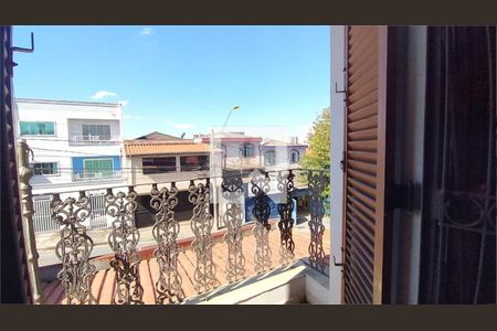 Casa à venda com 3 quartos, 134m² em Santa Maria, Santo André
