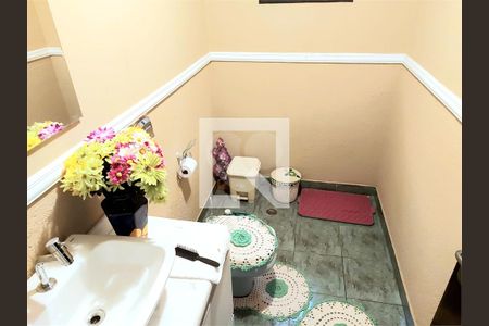 Casa à venda com 4 quartos, 221m² em Vila Lucinda, Santo André