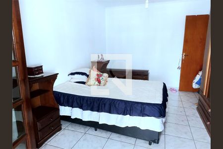 Casa à venda com 4 quartos, 221m² em Vila Lucinda, Santo André