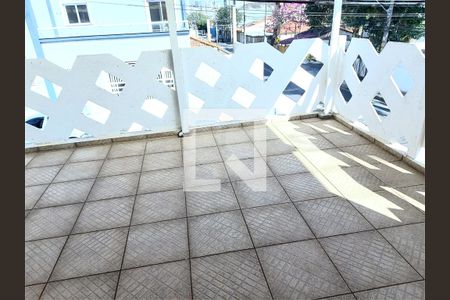 Casa à venda com 4 quartos, 221m² em Vila Lucinda, Santo André