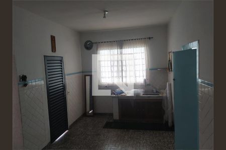 Casa à venda com 3 quartos, 263m² em Utinga, Santo André