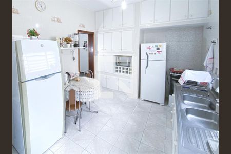 Casa à venda com 4 quartos, 270m² em Santa Paula, São Caetano do Sul