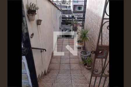 Casa à venda com 3 quartos, 202m² em Vila Apiai, Santo André