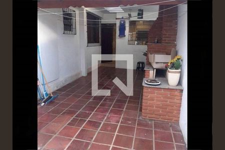 Casa à venda com 3 quartos, 202m² em Vila Apiai, Santo André