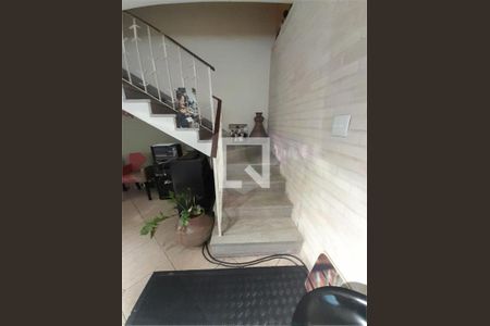 Casa à venda com 3 quartos, 172m² em Casa Branca, Santo André