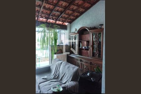 Casa à venda com 3 quartos, 125m² em Parque Central, Santo André