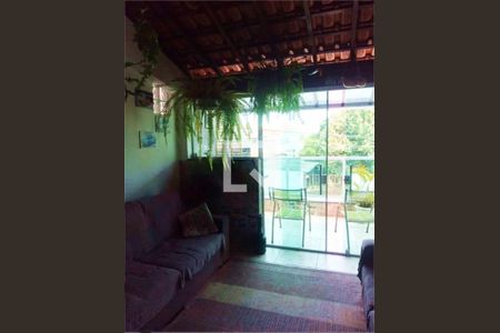 Casa à venda com 3 quartos, 125m² em Parque Central, Santo André