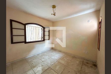 Casa à venda com 4 quartos, 256m² em Água Rasa, São Paulo