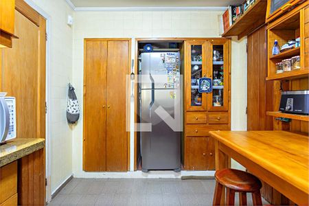 Casa à venda com 3 quartos, 250m² em Jardim Petropolis, São Paulo