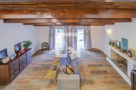 Casa à venda com 3 quartos, 335m² em Campo Belo, São Paulo