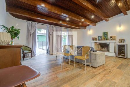 Casa à venda com 3 quartos, 335m² em Campo Belo, São Paulo