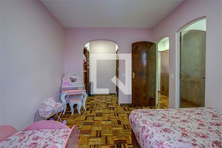 Casa à venda com 3 quartos, 335m² em Campo Belo, São Paulo