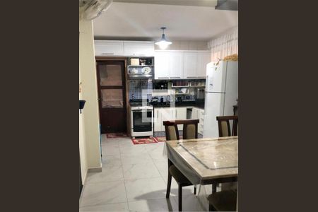 Casa à venda com 4 quartos, 221m² em Vila Matilde, São Paulo
