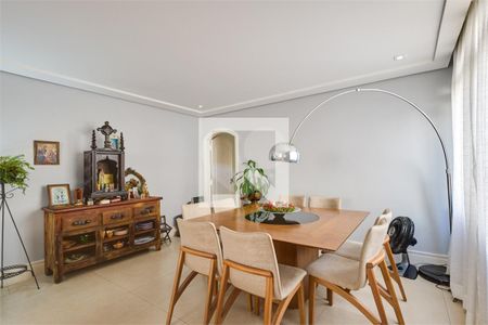 Casa à venda com 4 quartos, 200m² em Santo Amaro, São Paulo