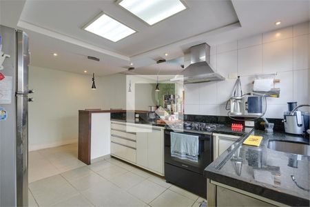 Casa à venda com 4 quartos, 200m² em Santo Amaro, São Paulo